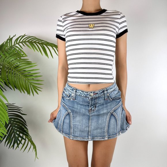 No Boundaries Dresses & Skirts - Vintage Y2K Indie Grunge Low Rise Blue Jean Denim Micro Mini Skirt / Size: 7